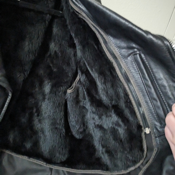 Brooks Leather Jacket - Picture 6 of 7